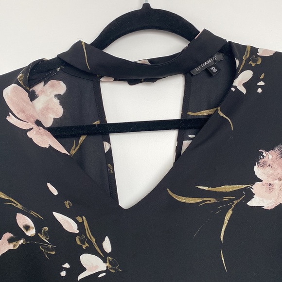 Dynamite Floral V-Neck Blouse with Choker - Picture 3 of 14